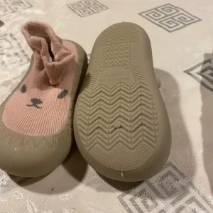 Received Baby First Walker Slip-On Sock Shoes from customer N***s.